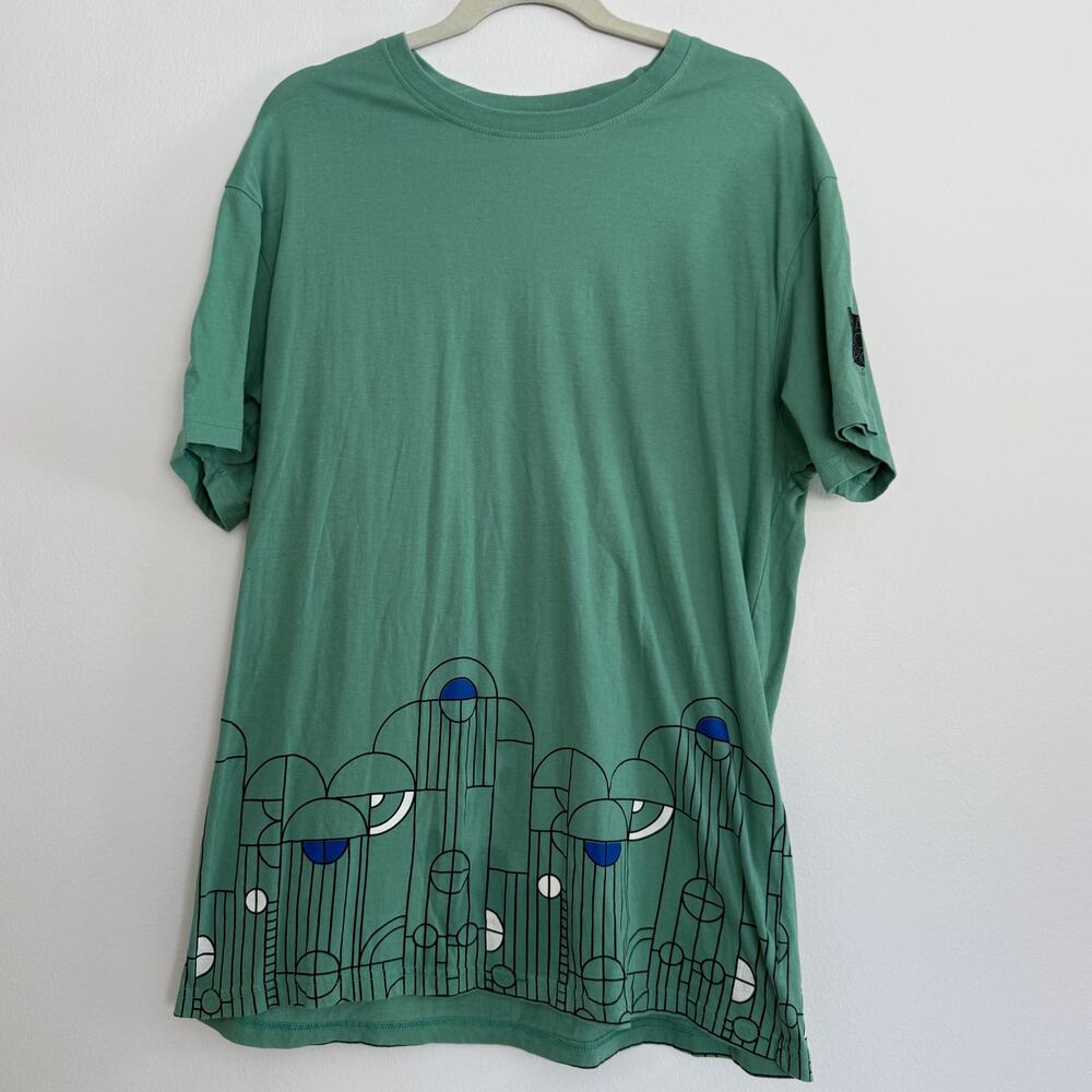 Frank Lloyd Wright Red Jacket Collection Tee Size XL Green Geometric